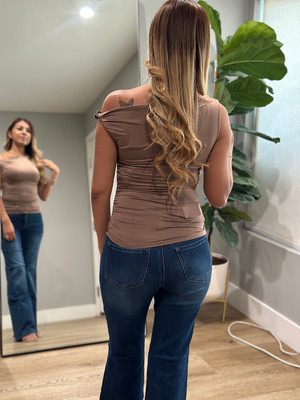 TOP009 Fashion top Asymmetrical off the shoulder
