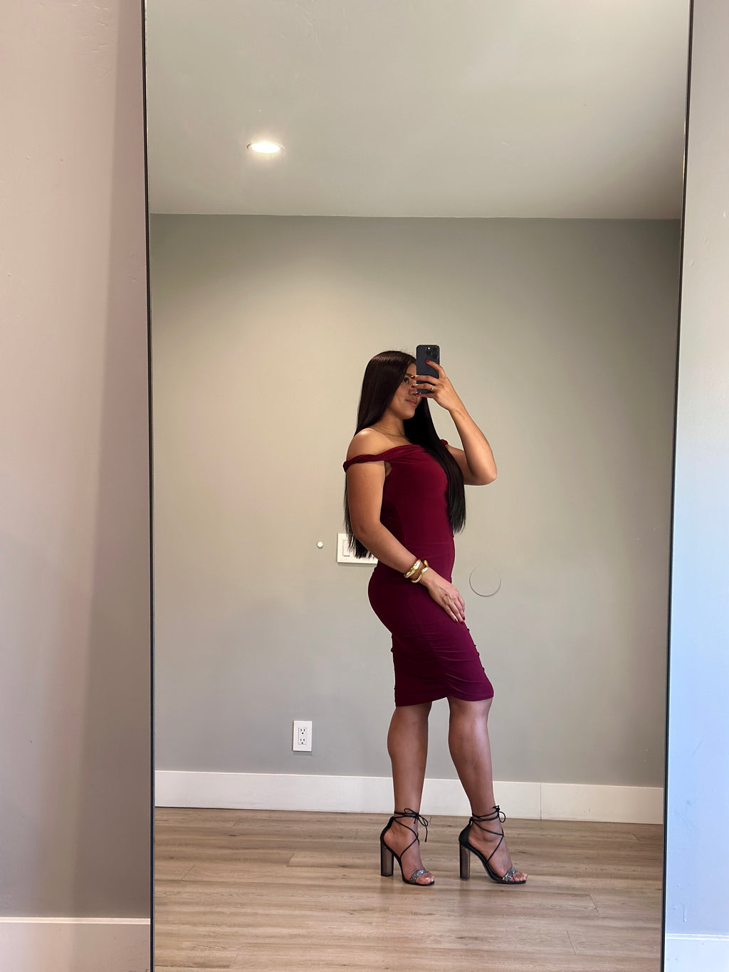 Super trendy off Shoulder dress