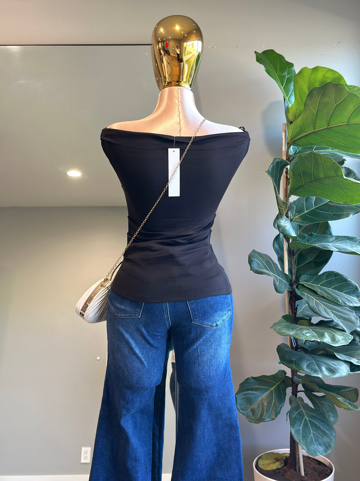 TOP010 Black Fashion top asymmetrical off the shoulder